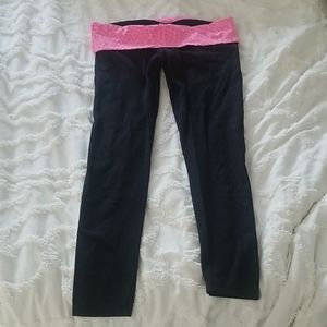Maternity capri leggings